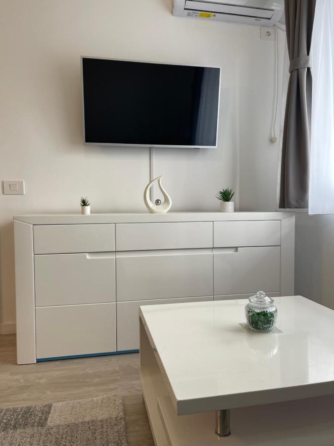 Phoenix Luxury Apartment Oradea Exterior foto
