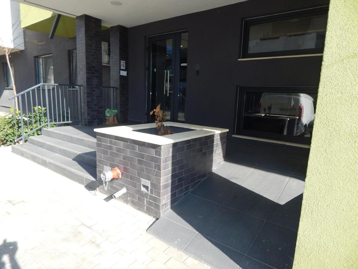 Phoenix Luxury Apartment Oradea Exterior foto
